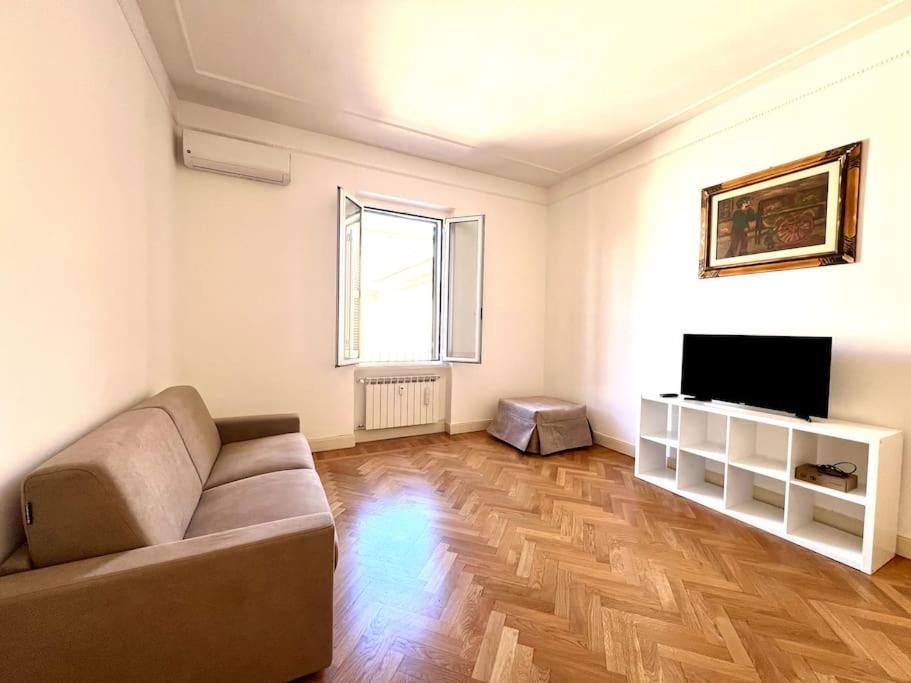 The Terrace In Apartment *